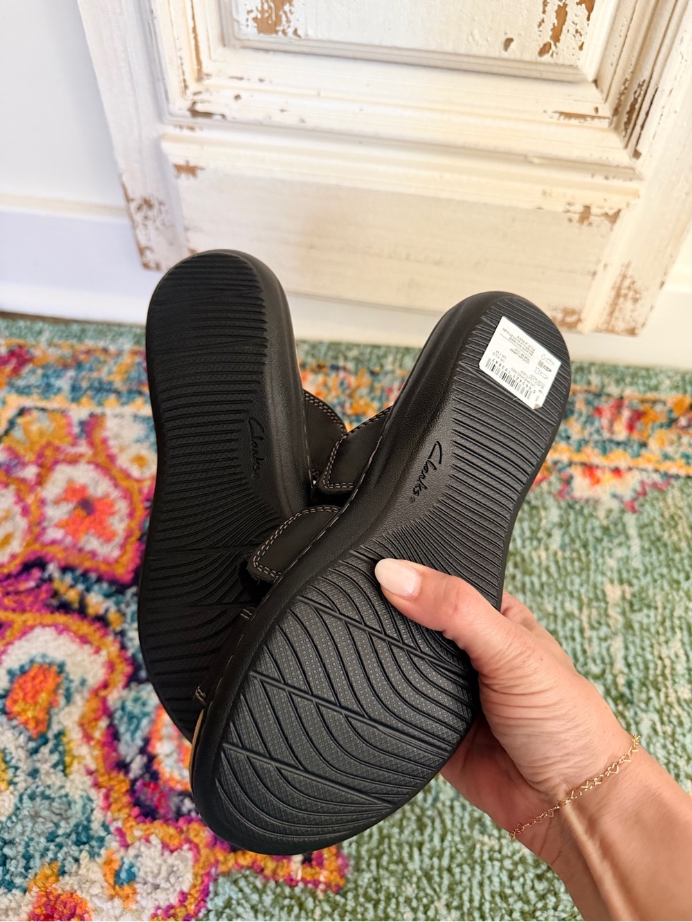 Clarks Laurieann Black Leather Woven Triple-Strap Slide Sandals Size 7 - Picture 8 of 8